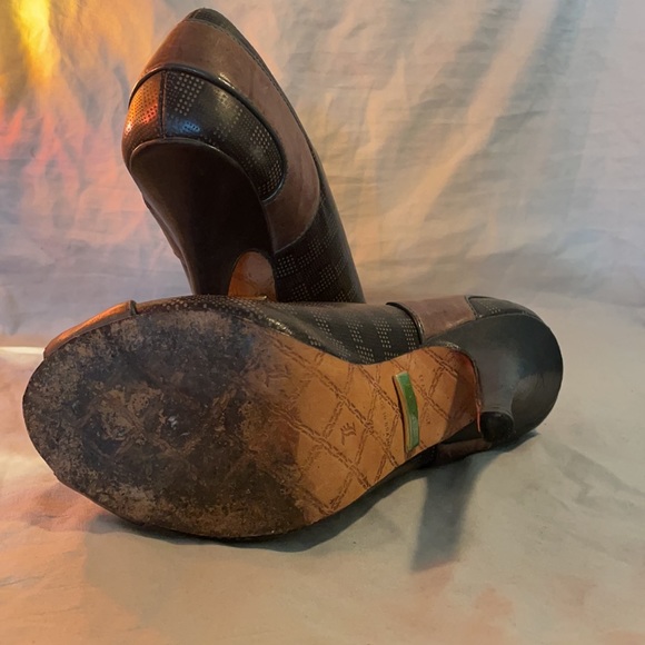 L.A.M.B Peep Toe Lace Up Booties. - Picture 4 of 8